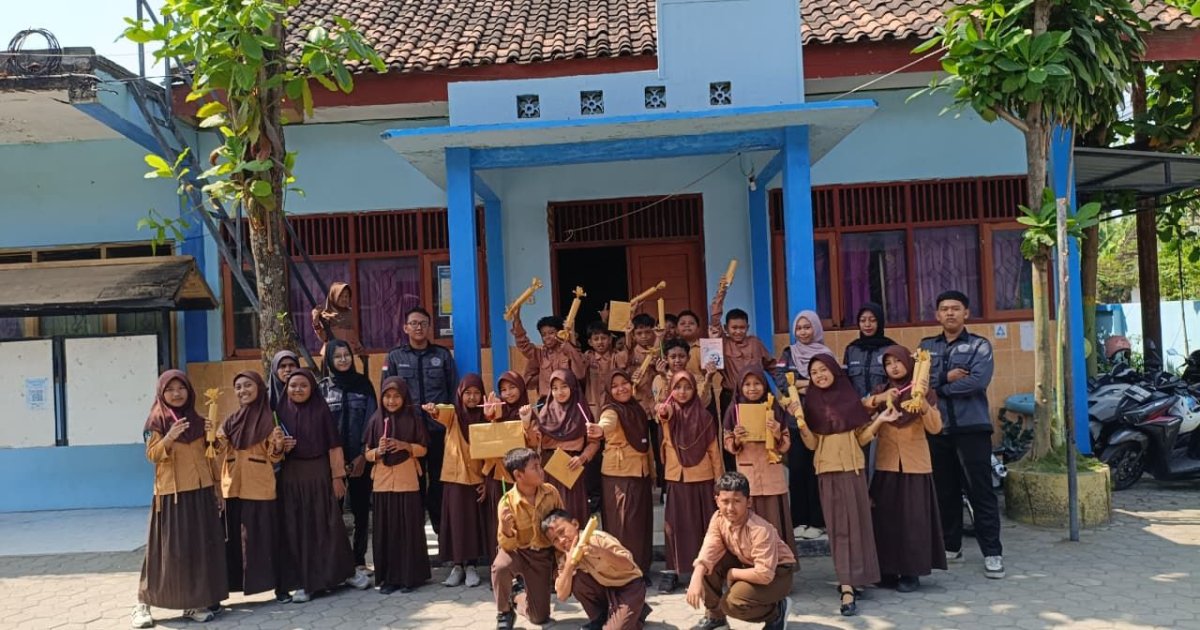 Mahasiswa S-1 Administrasi Rumah Sakit STIKes Muhammadiyah Bojonegoro Gelar Penyuluhan PHBS Bertema Penggunaan Gadget Sehat di SDN Sobontoro 1